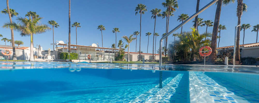 Unterwasseransicht des Pools Relaxia Los Girasoles