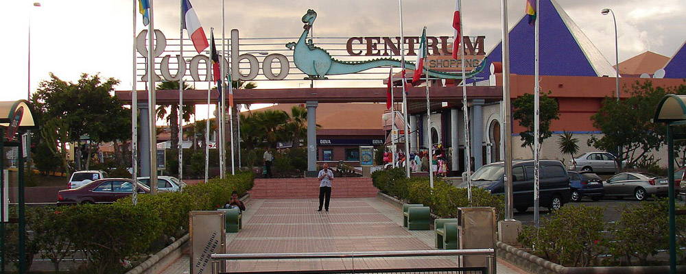 Entrance of Yumbo Centrum